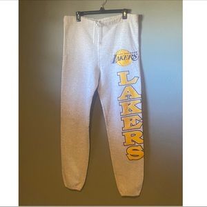 Rare Vintage ‘80s Lakers sweatpants